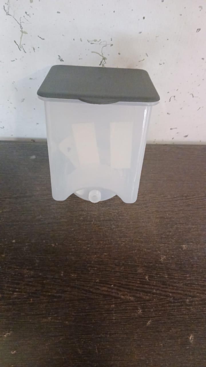 Wall Mounted Oil Dispenser Tank